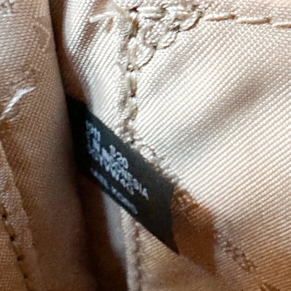 Michael Kors Jet Set Travel XL Clutch Wristlet Embossed Leather Pale Jade Multi - Picture 8 of 9